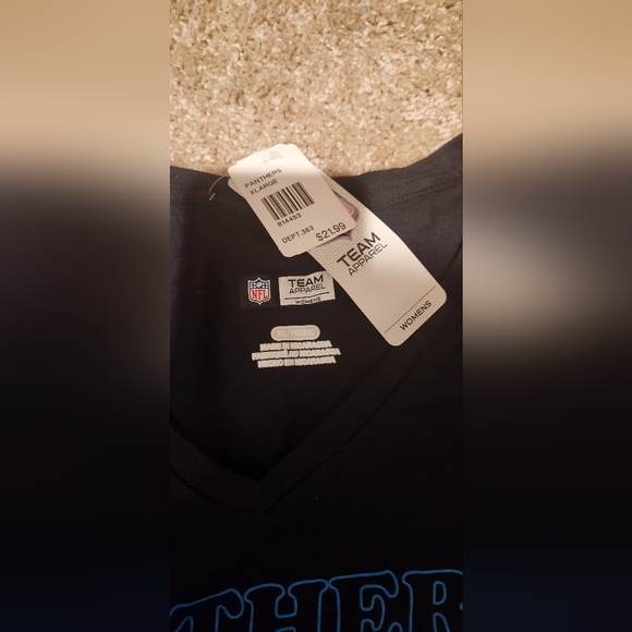 Women's Carolina Panthers T-shirt - Picture 2 of 2